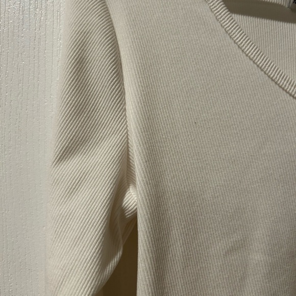 Hollister Top for Sale! - Picture 5 of 5